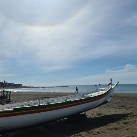 Apartamento Cerca De La Playa Apartman Málaga Kültér fotó